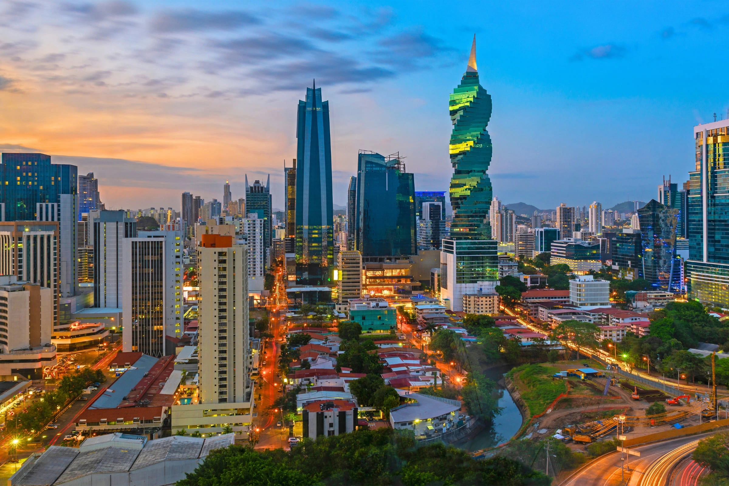 Panama Canal Adventure with Panama Stay – Azamara Quest